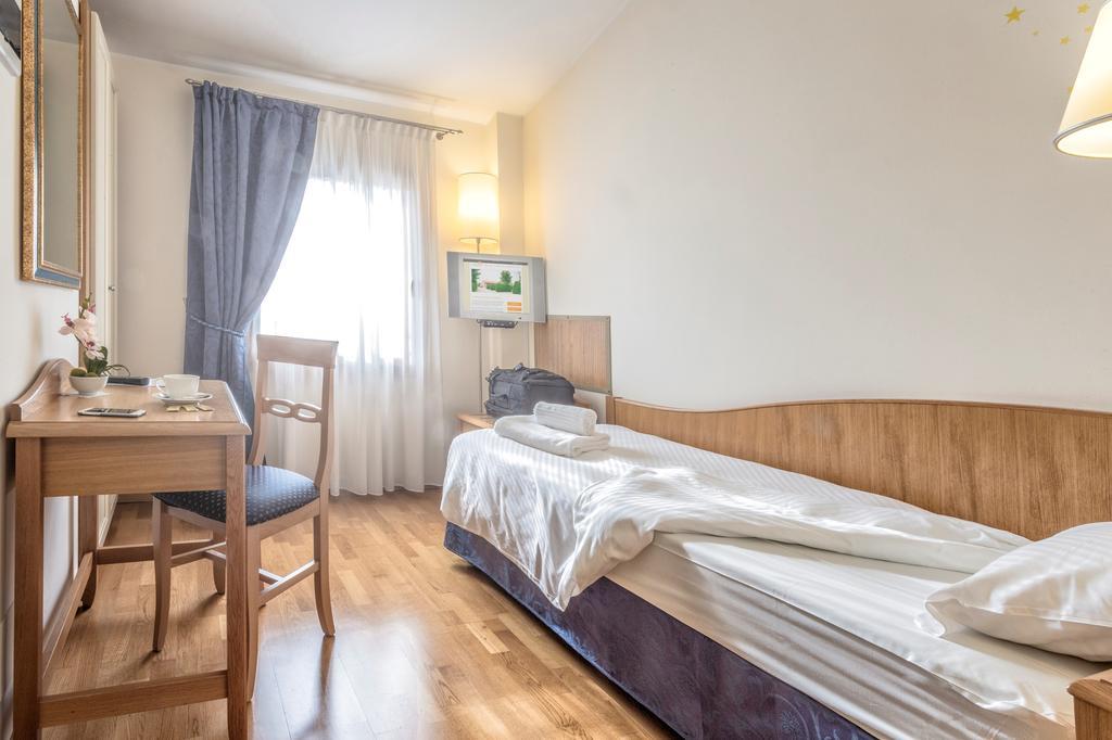 Agriturismo B&B Il Girasole Ориаго-ди-Мира Номер фото